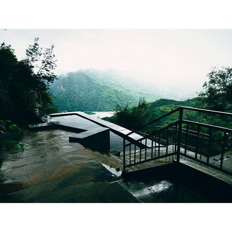 Guest House Lailashi Surmushi Bagian luar foto
