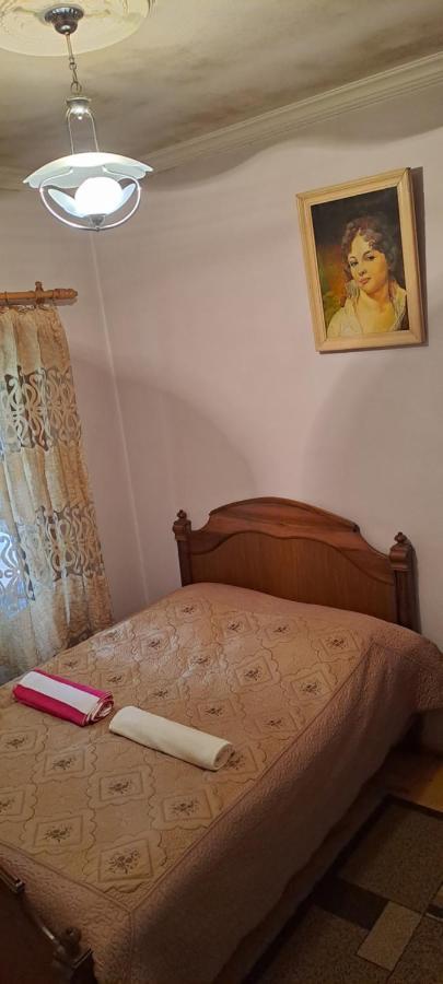 Guest House Lailashi Surmushi Bagian luar foto