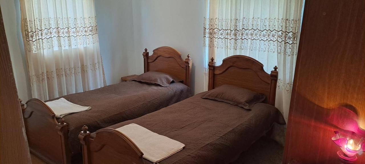 Guest House Lailashi Surmushi Bagian luar foto